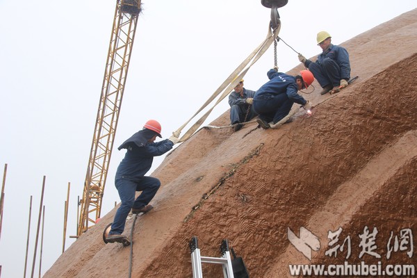 現(xiàn)全球最大關(guān)公青銅雕像，目測(cè)宇達(dá)施工（圖）