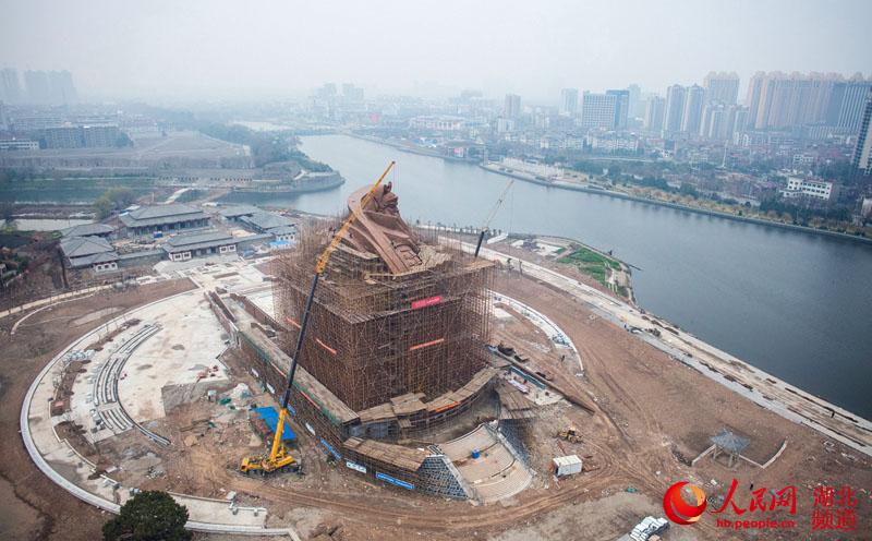 現(xiàn)全球最大關(guān)公青銅雕像，目測(cè)宇達(dá)施工（圖）